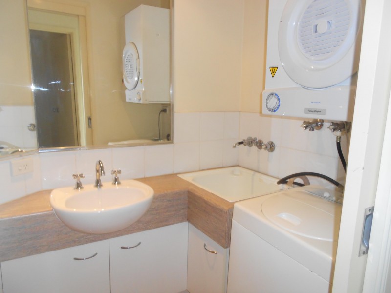 16/27 CAMPBELL STREET, Toowong QLD 4066