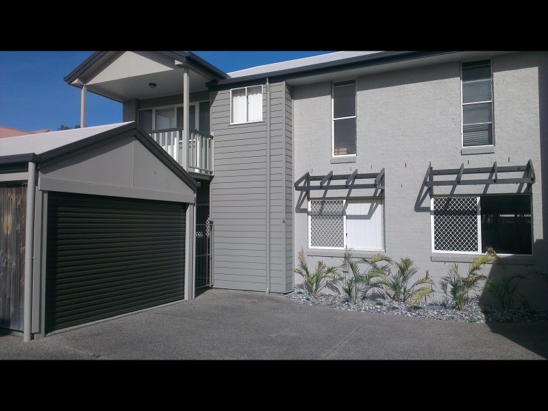 4/16  CARDROSS STREET, Yeerongpilly QLD 4105