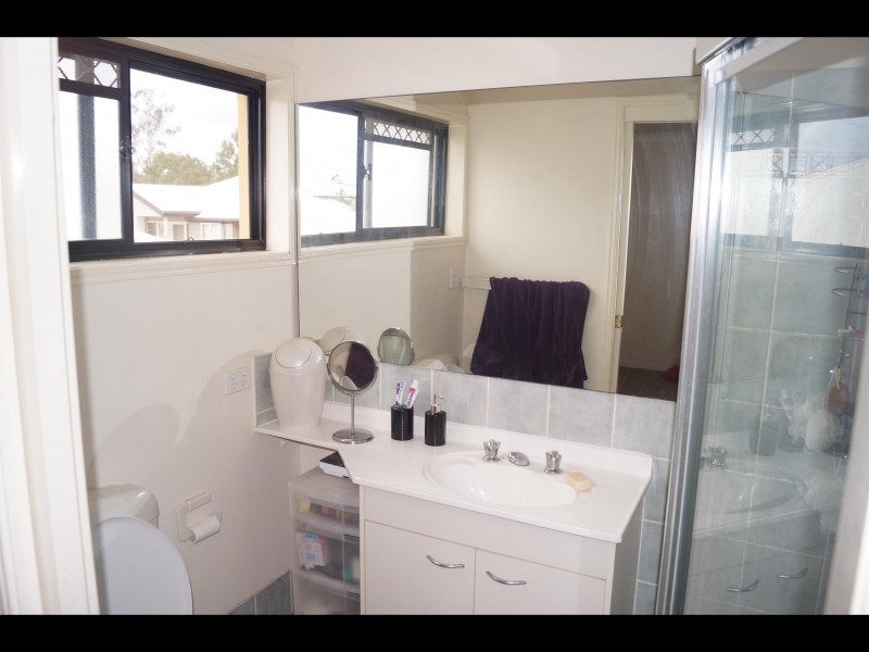 1/22 CARDROSS ST, Yeerongpilly QLD 4105