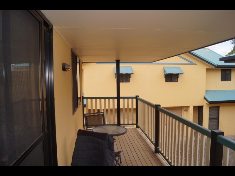 1/22 CARDROSS ST, Yeerongpilly QLD 4105