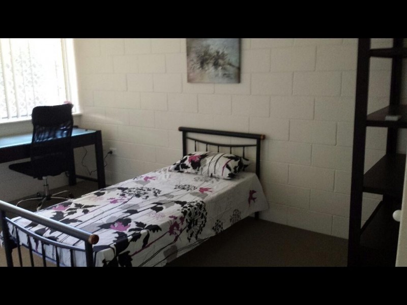 2D/240 CARMODY ROAD, St Lucia QLD 4067