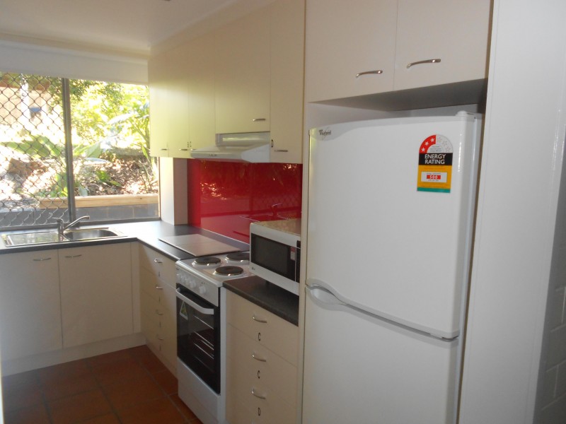 3A/240 CARMODY ROAD, St Lucia QLD 4067
