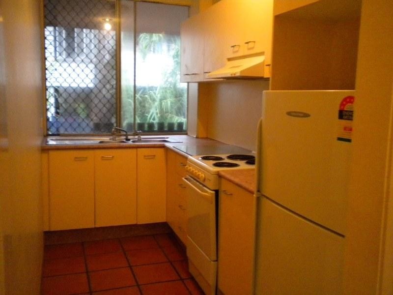 5D/240 CARMODY RD, St Lucia QLD 4067