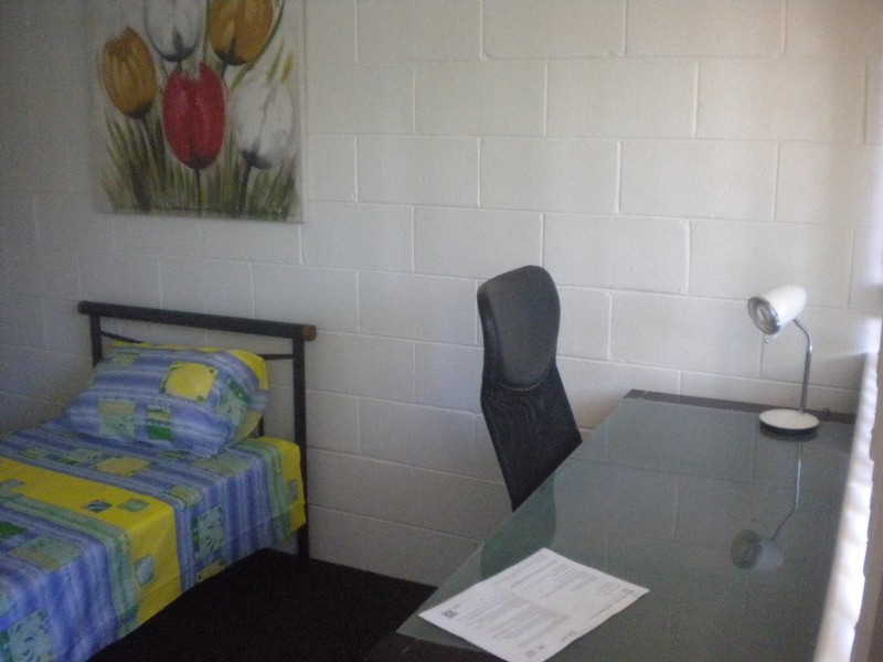 6A/240 CARMODY ROAD, St Lucia QLD 4067