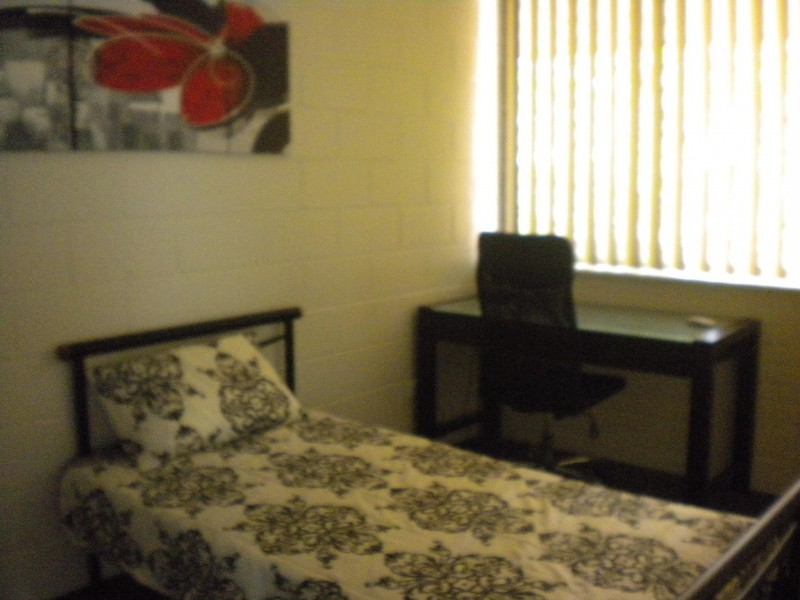 4C/240 CARMODY RD, St Lucia QLD 4067