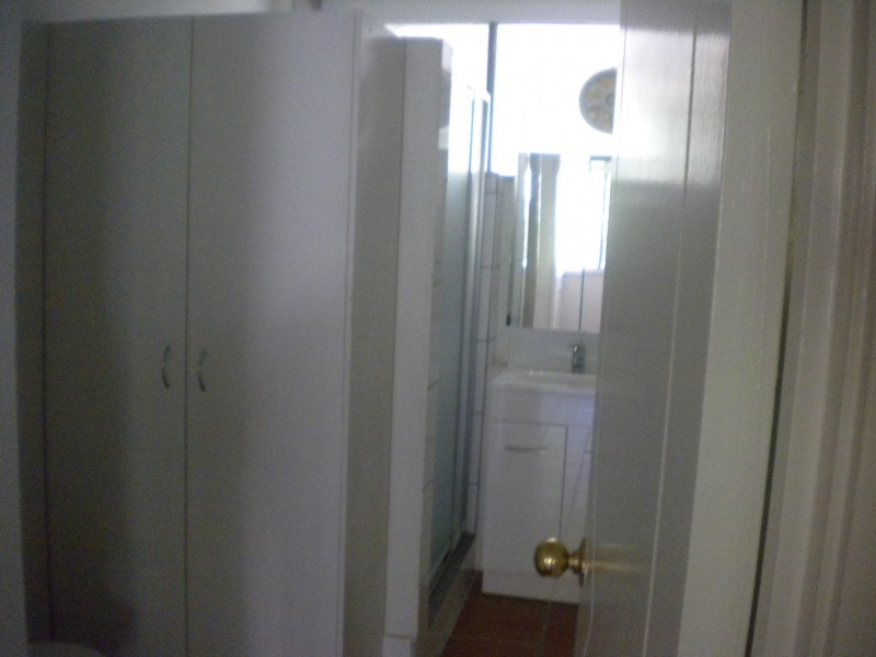 5B/240 CARMODY ROAD, St Lucia QLD 4067