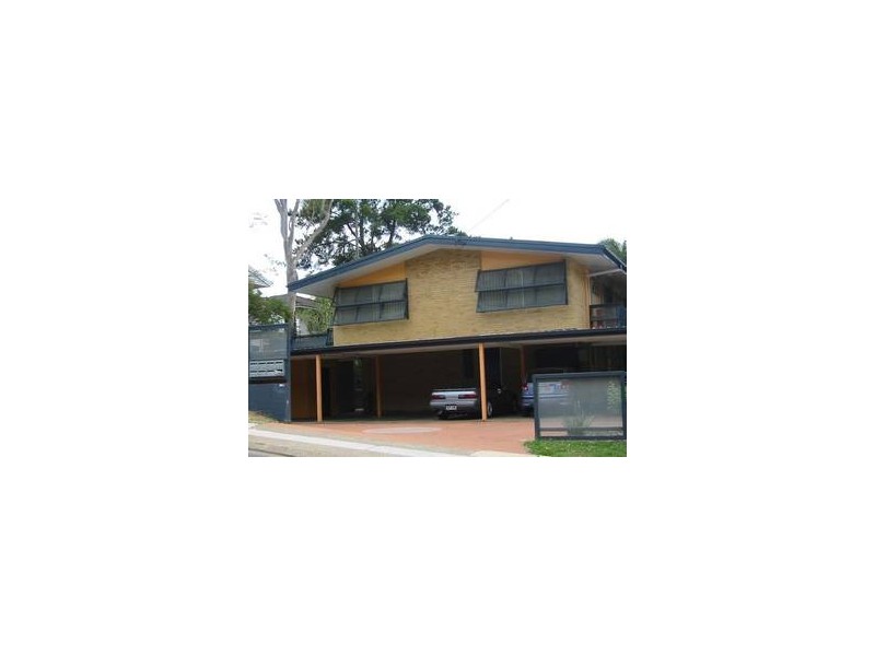 6D/240 CARMODY ROAD, St Lucia QLD 4067