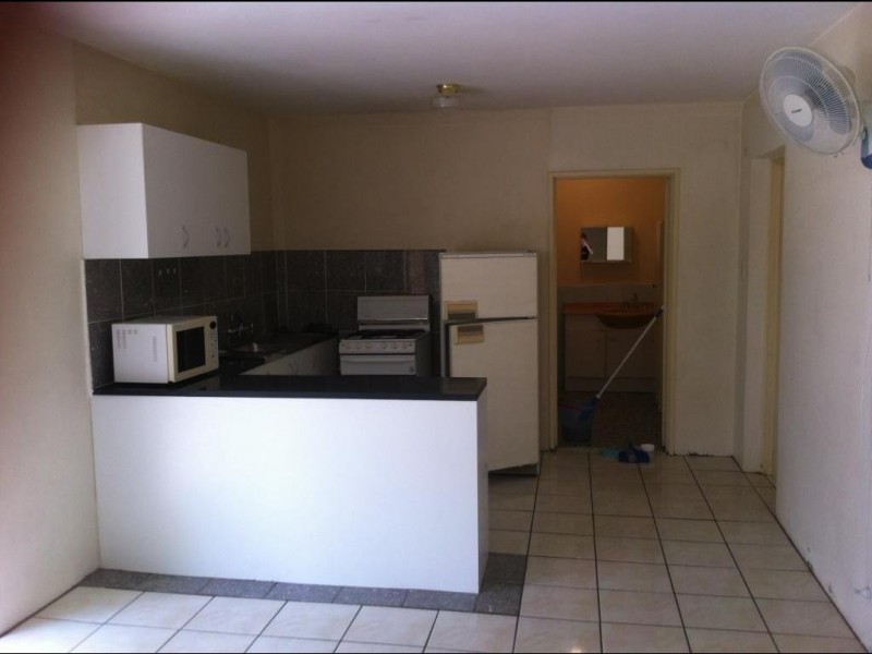 2/33 CENTRAL AVE, St Lucia QLD 4067