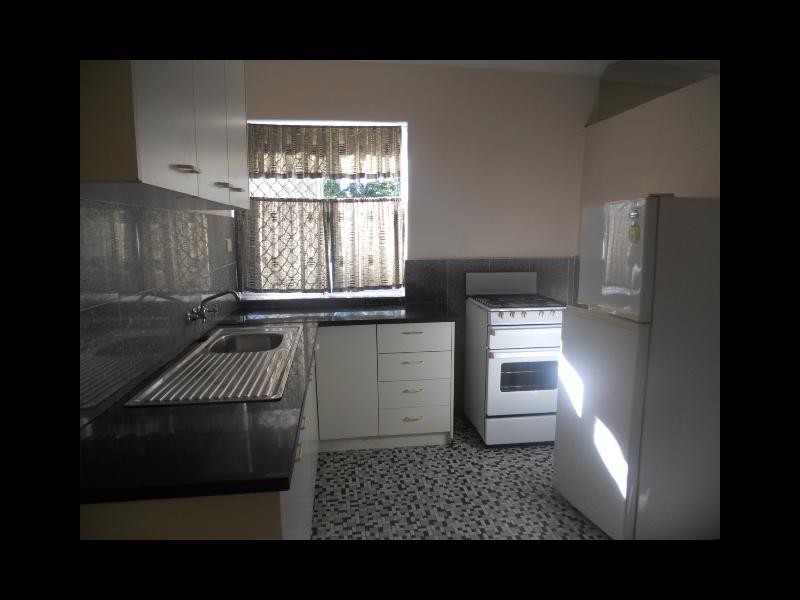 3/33 CENTRAL AVENUE, St Lucia QLD 4067