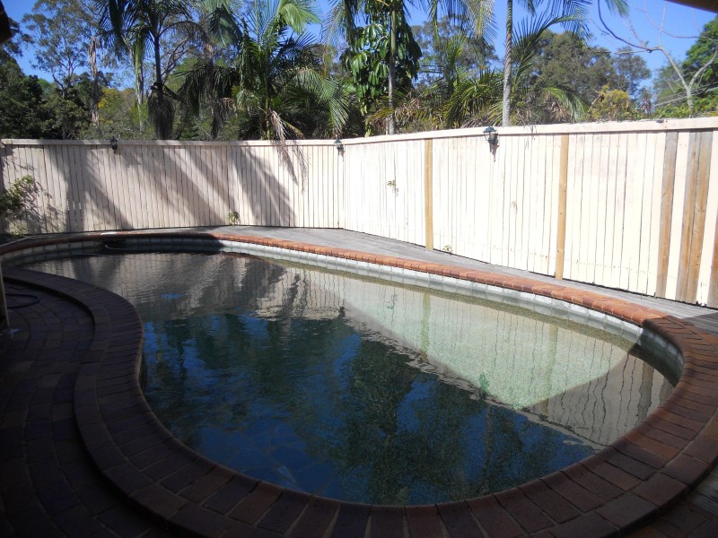 24 CHANTILLY ST, Chapel Hill QLD 4069