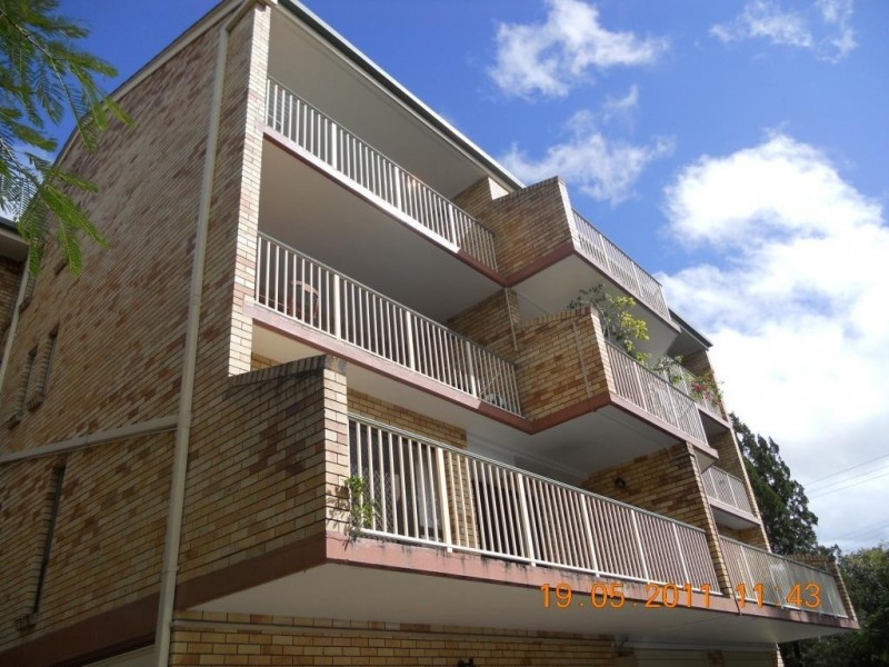 2/45 CHASELY ST, Auchenflower QLD 4066