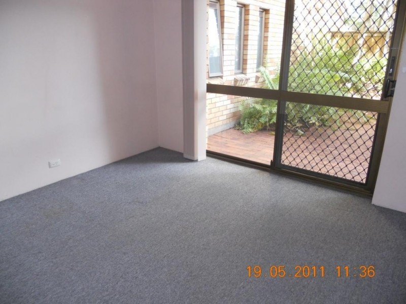 2/45 CHASELY ST, Auchenflower QLD 4066