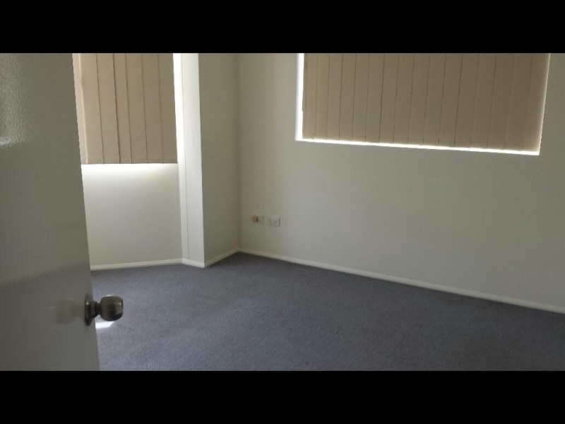 13/15 CLARENCE RD, Indooroopilly QLD 4068