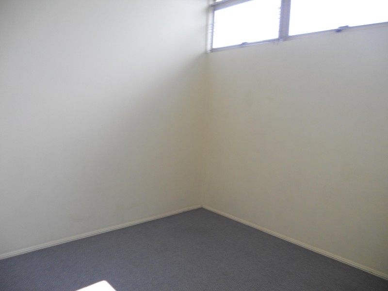 18/15 CLARENCE ROAD, Indooroopilly QLD 4068