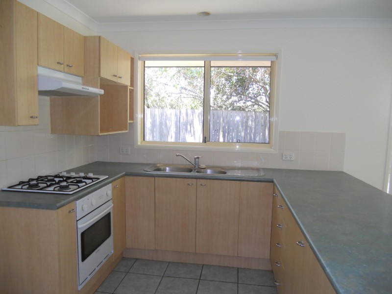 27 CRESWICK PLACE, Bellbowrie QLD 4070