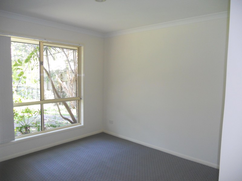 27 CRESWICK PLACE, Bellbowrie QLD 4070