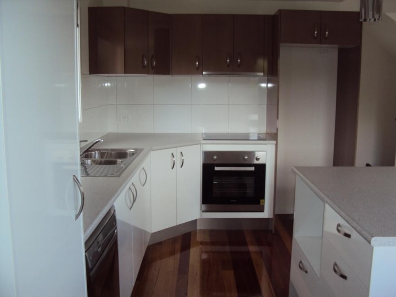 4/38-40 DEPPER ST, St Lucia QLD 4067