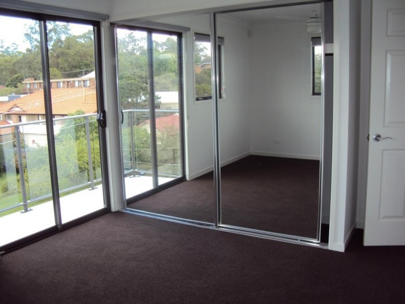 4/38-40 DEPPER ST, St Lucia QLD 4067