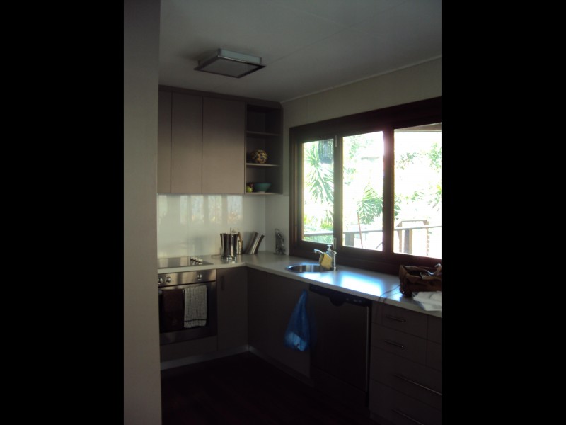 37 DUMBARTON DRIVE, Kenmore QLD 4069