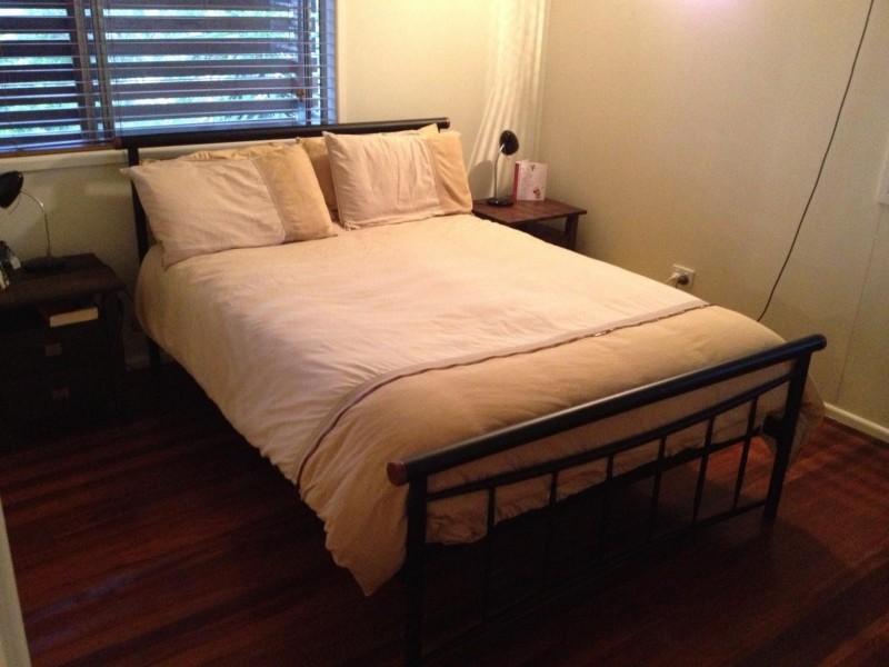 37 DUMBARTON DRIVE, Kenmore QLD 4069