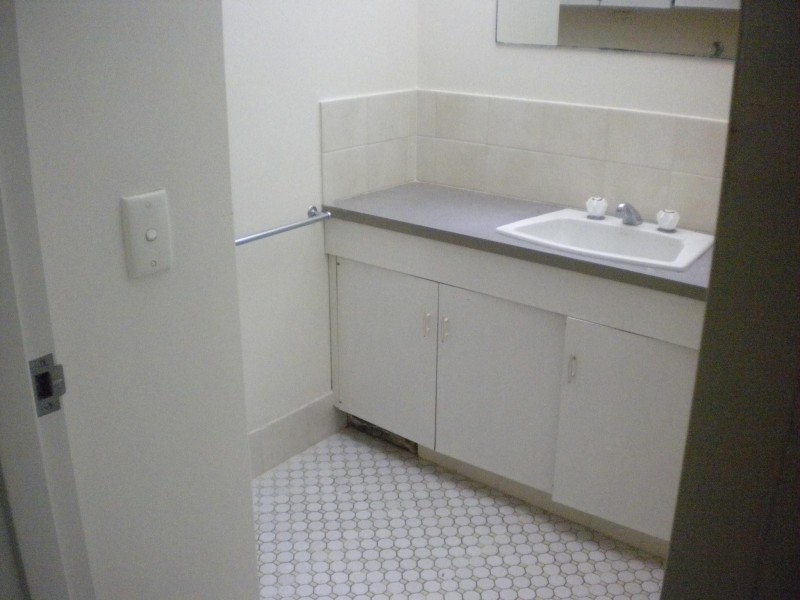 1/7 ELIZABETH ST, Toowong QLD 4066