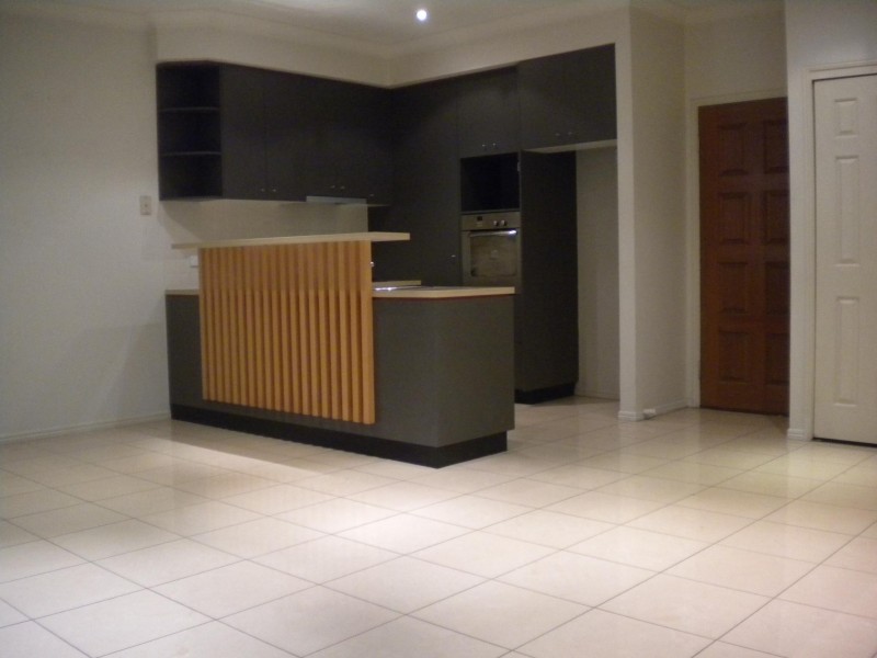 1/39 ELIZABETH STREET, Toowong QLD 4066