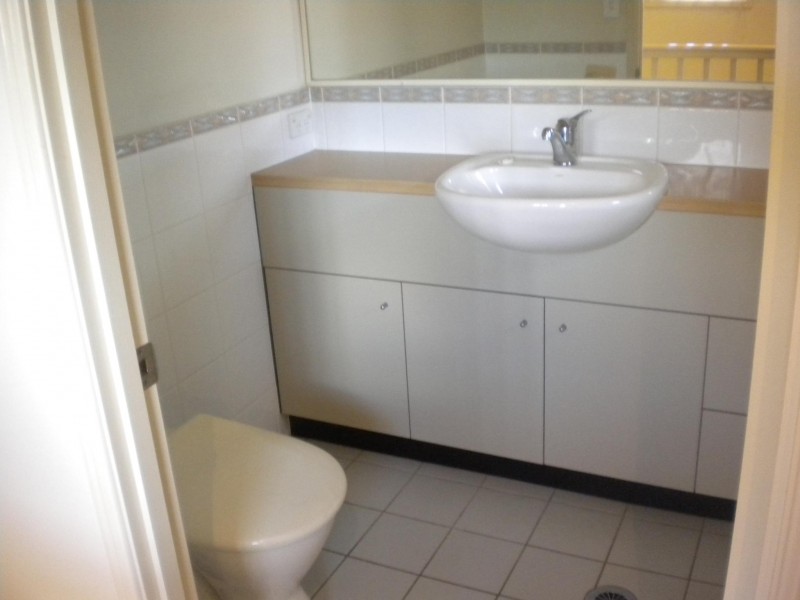 1/39 ELIZABETH STREET, Toowong QLD 4066