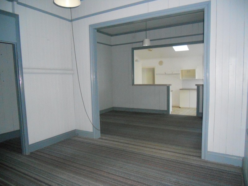 2/11 EMMA ST, Milton QLD 4064