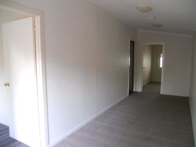 2/11 EMMA ST, Milton QLD 4064