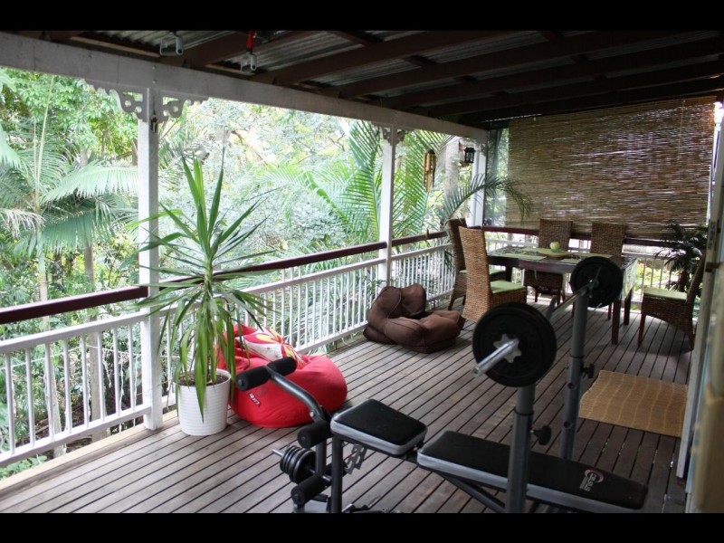 18 ETON STREET, Toowong QLD 4066