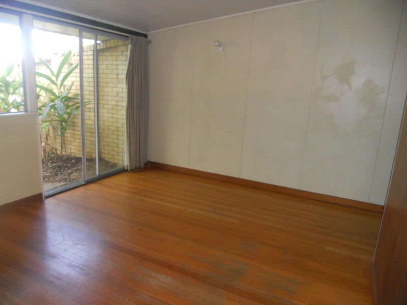 4/15 FOXTON STREET, Indooroopilly QLD 4068