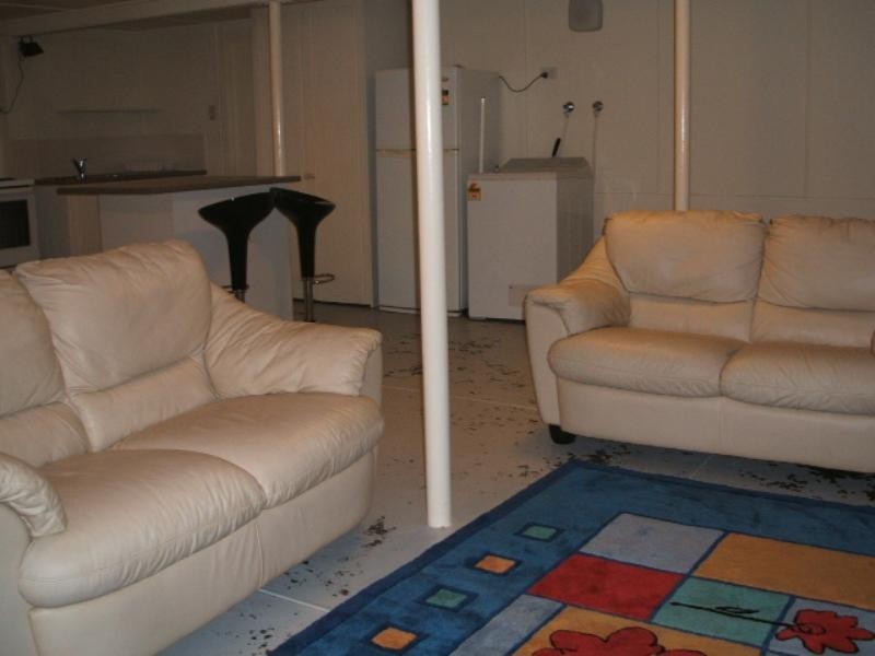 19a FOXTON ST, Indooroopilly QLD 4068