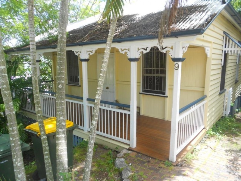 9 GLAMORGAN ST, Paddington QLD 4064