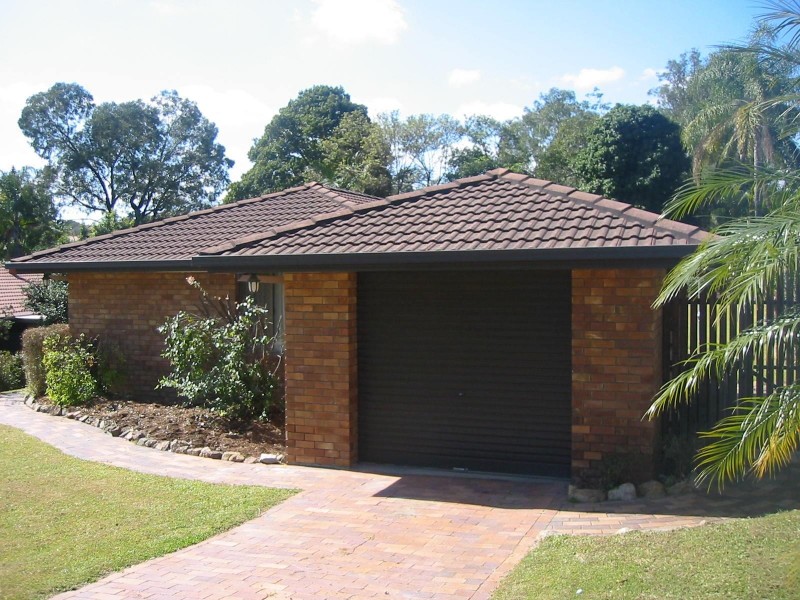 38 GLEN ROSS ROAD, Sinnamon Park QLD 4073