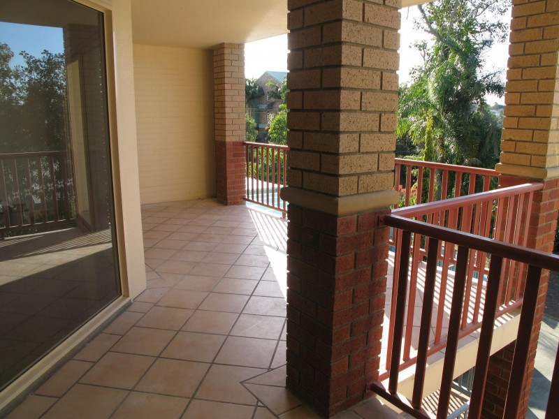 11/1 GOLDING STREET, Toowong QLD 4066