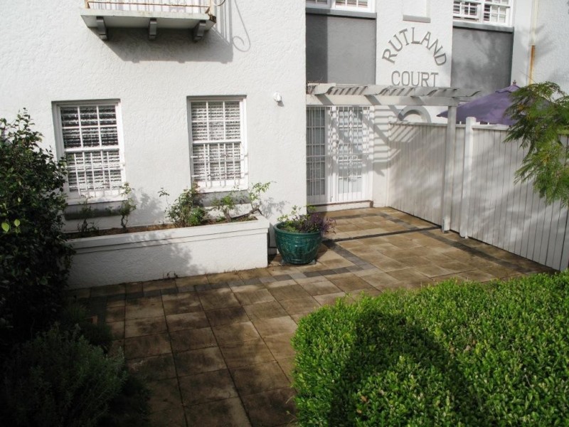 2/183 GREGORY TERRACE, Spring Hill QLD 4000