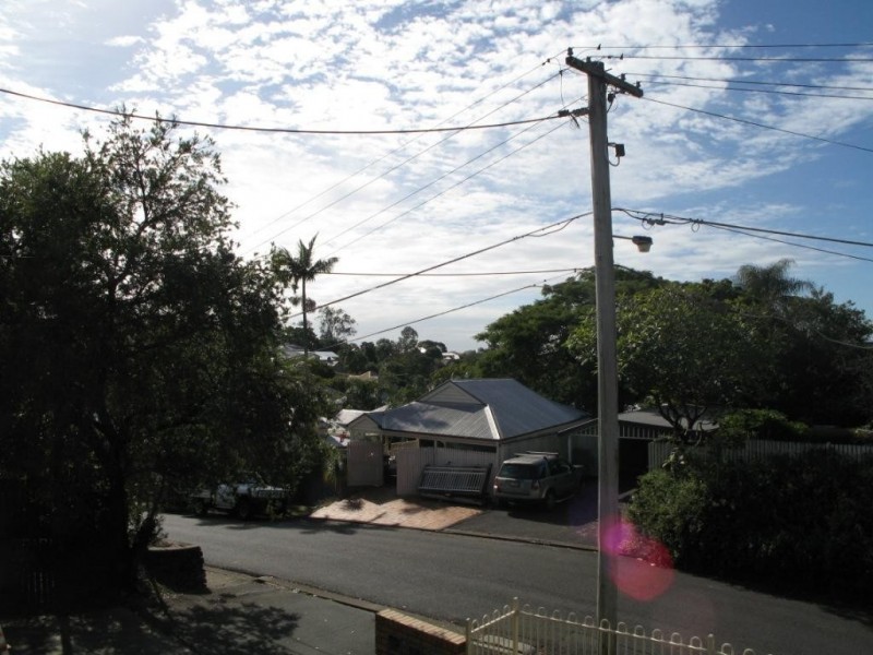 2/6 GREGORY, Toowong QLD 4066