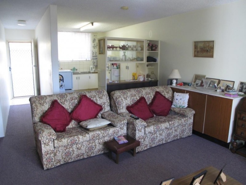 2/6 GREGORY, Toowong QLD 4066