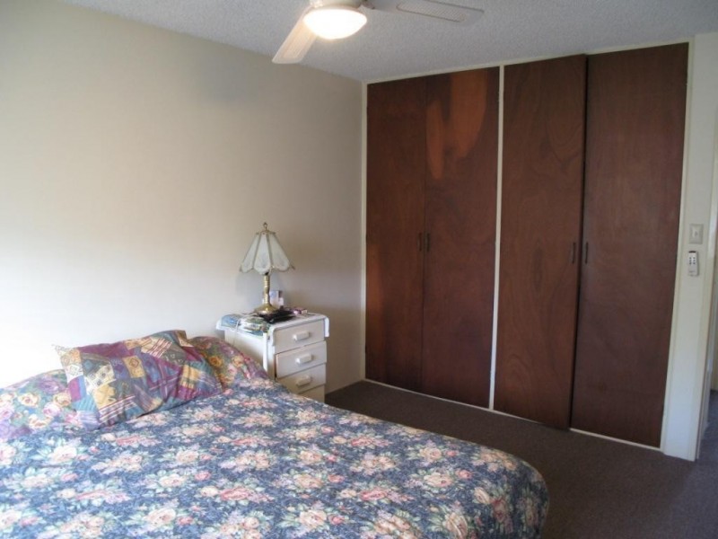 2/6 GREGORY, Toowong QLD 4066