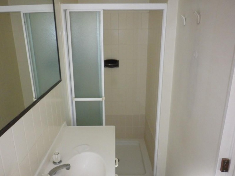 10/5 GROSVENOR ROAD, Indooroopilly QLD 4068