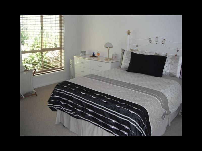 24/60 GUBBERLEY ST, Kenmore QLD 4069