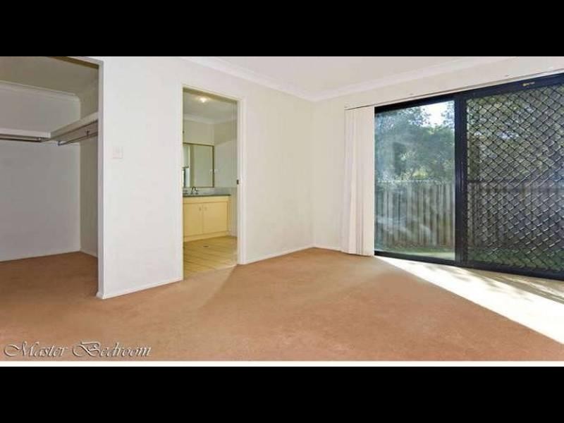 102 HARGREAVES ROAD, Manly West QLD 4179