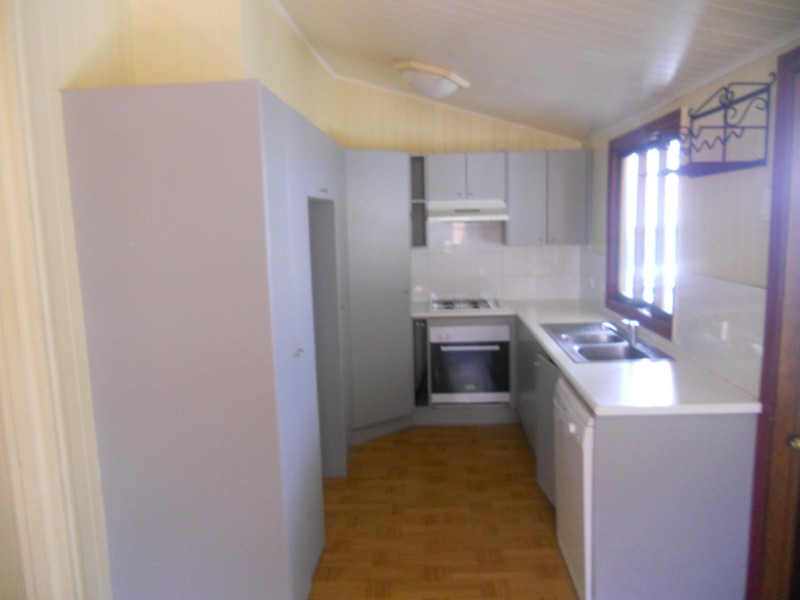 16 HAYWARD STREET, Paddington QLD 4064