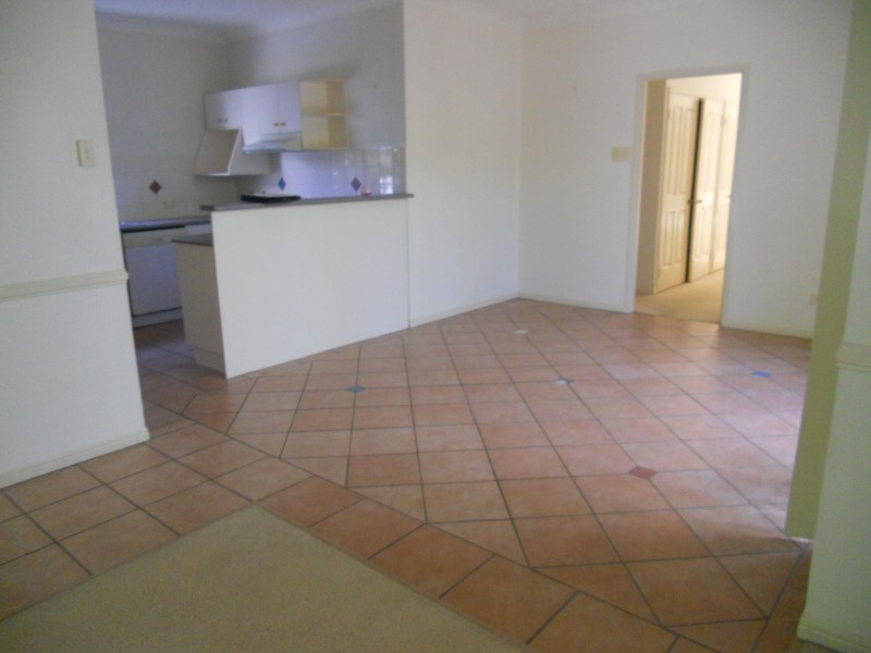 183 HONOUR AVE, Chelmer QLD 4068