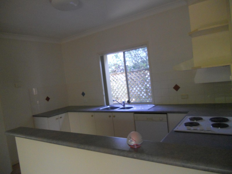 183 HONOUR AVE, Chelmer QLD 4068