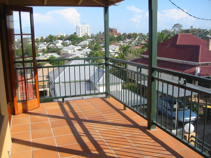 1 HORSBURGH ST, Kelvin Grove QLD 4059