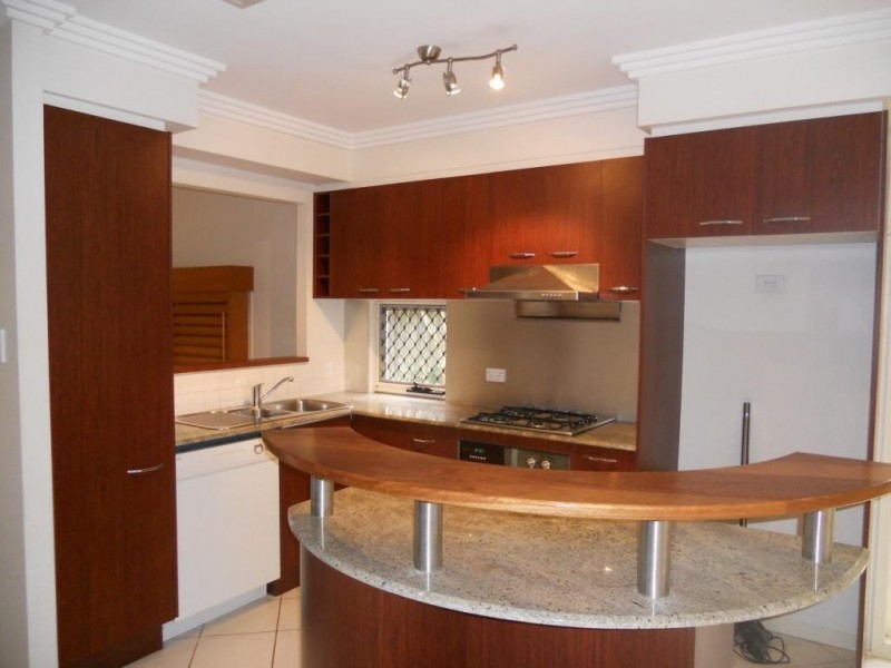 1/11 INDOOROOPILLY RD, Taringa QLD 4068