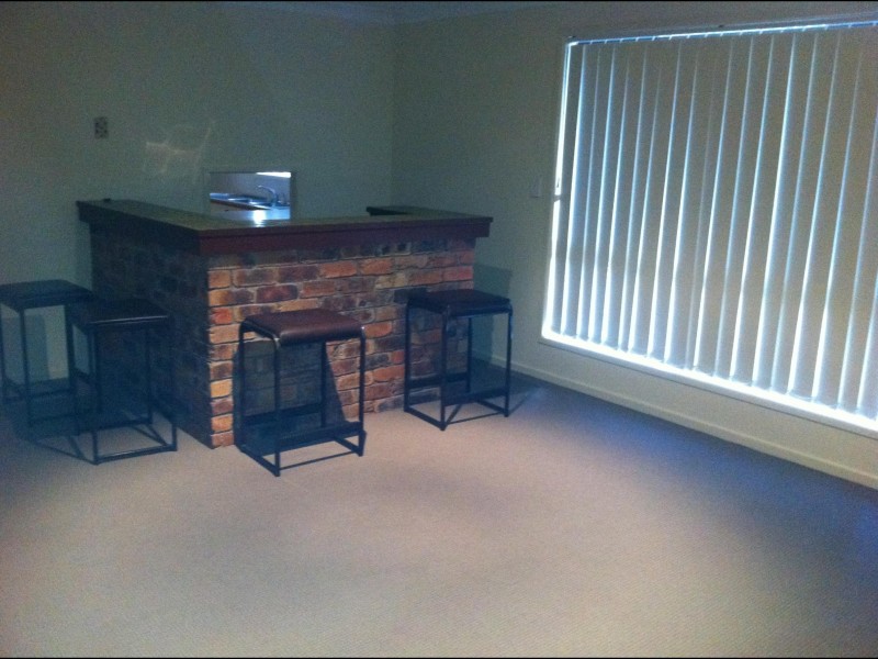 30 KOSCIUSKO STREET, Middle Park QLD 4074