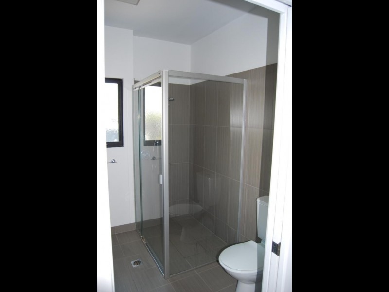 4/53 LAMBERT RD, Indooroopilly QLD 4068