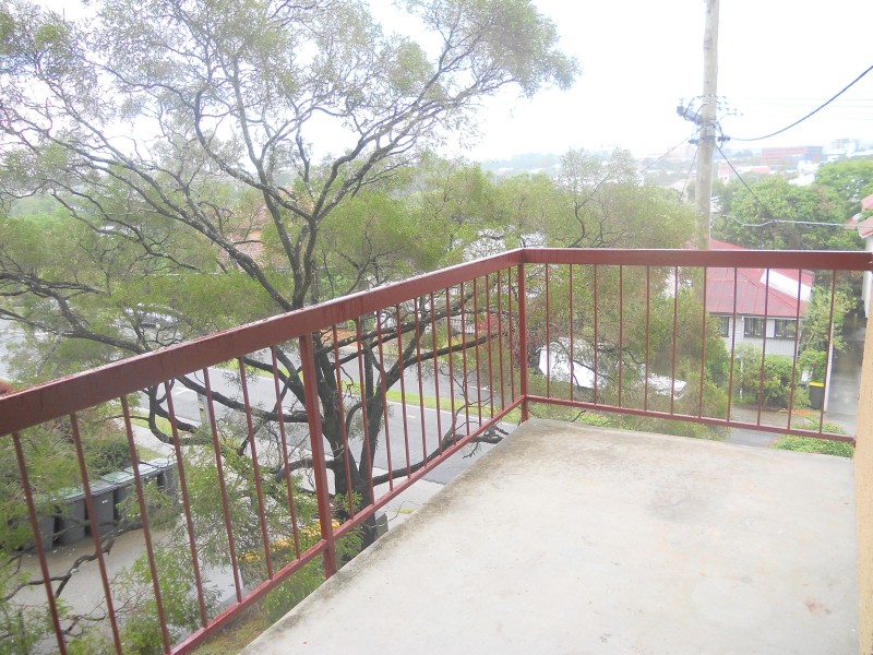 2/24 LIMA STREET, Auchenflower QLD 4066